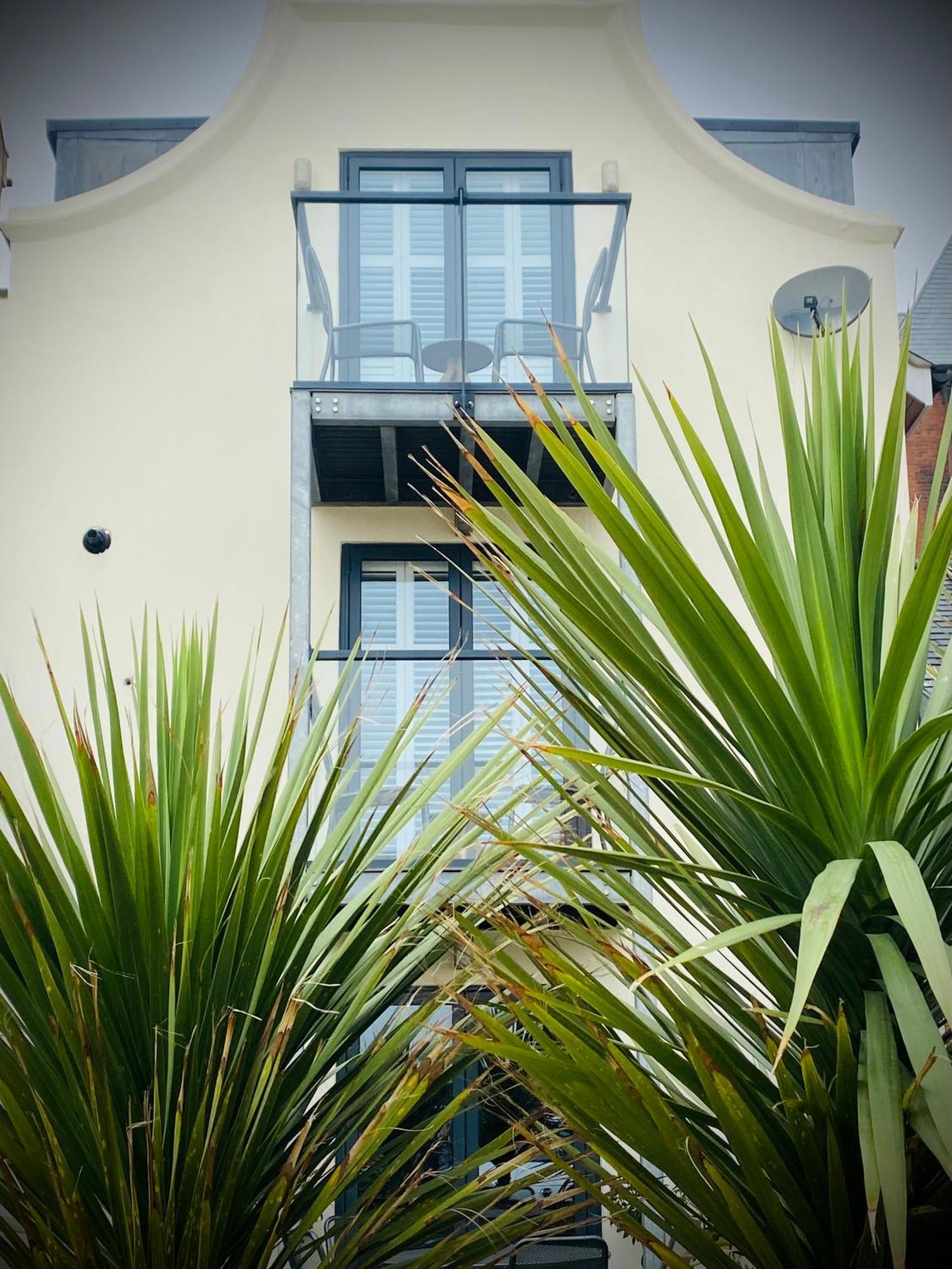 Retro Retreat, Sea View, Free Parking & Ev Plug-In Villa Whitby Kültér fotó